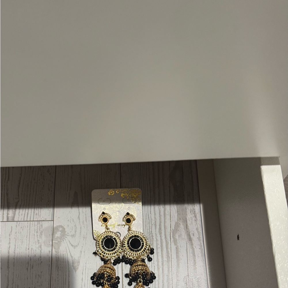 Elegant Black and Gold Wall Hanging Decor